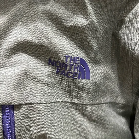 The North Face Gatekeeper Insulated Snow Jacket | Women’s Medium - Picture 3 of 8